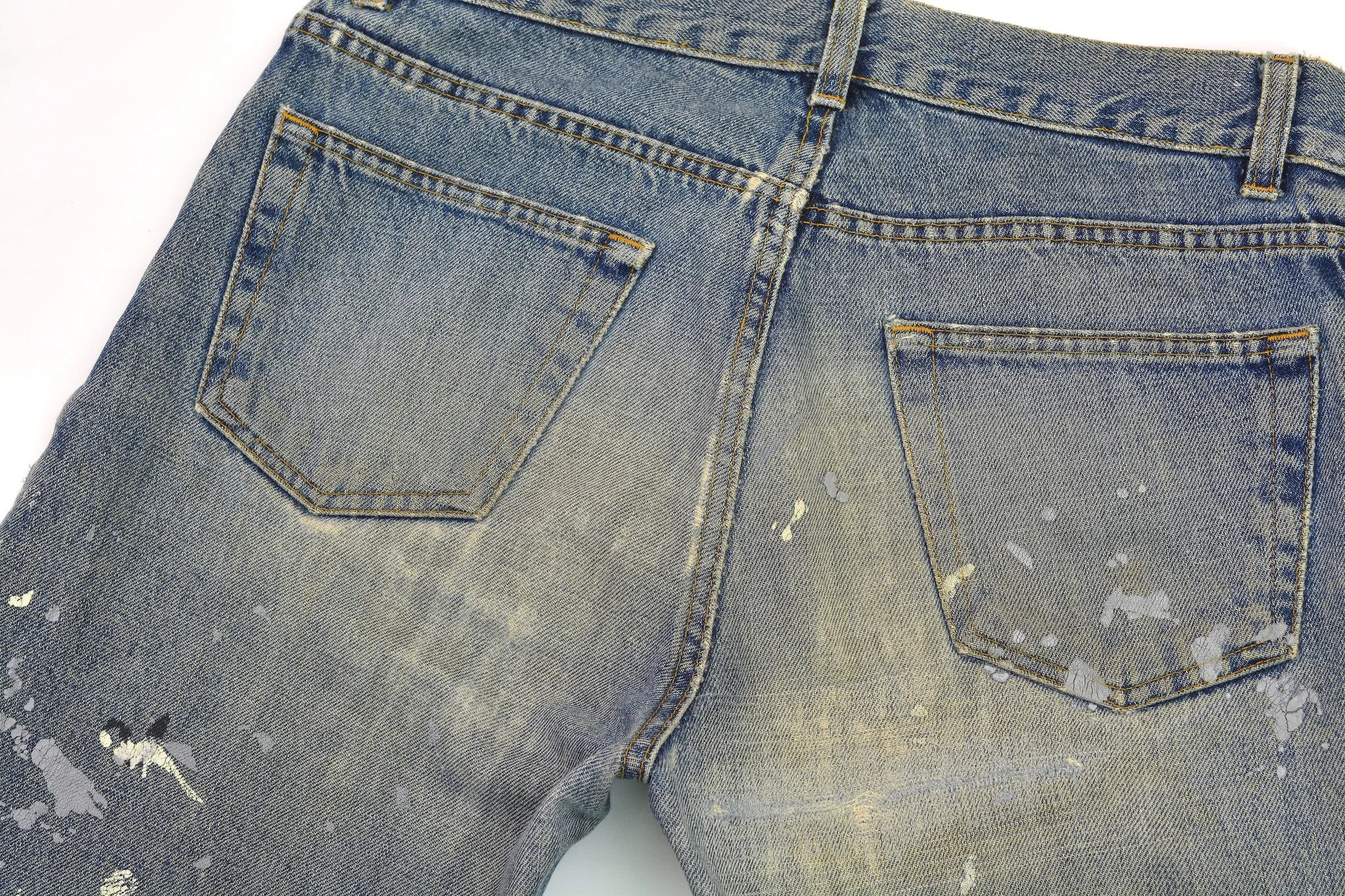 1998 Vintage Sanded Broken Denim Painter Jeans (Medium/Light Wash)