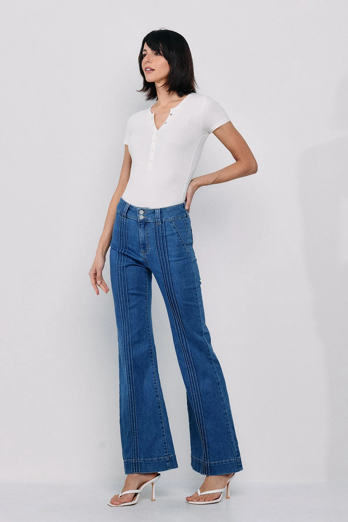 HIGH RISE FLARE STRETCH DENIM IN MEDIUM BLUE   / SP-P12206