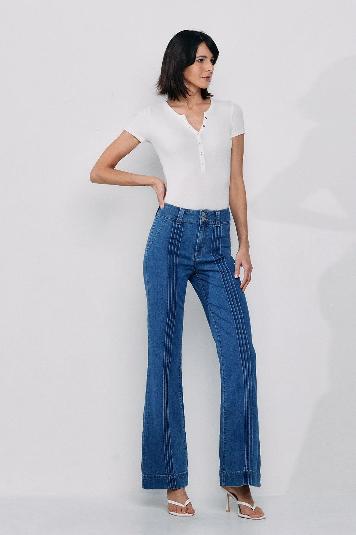 HIGH RISE FLARE STRETCH DENIM IN MEDIUM BLUE   / SP-P12206