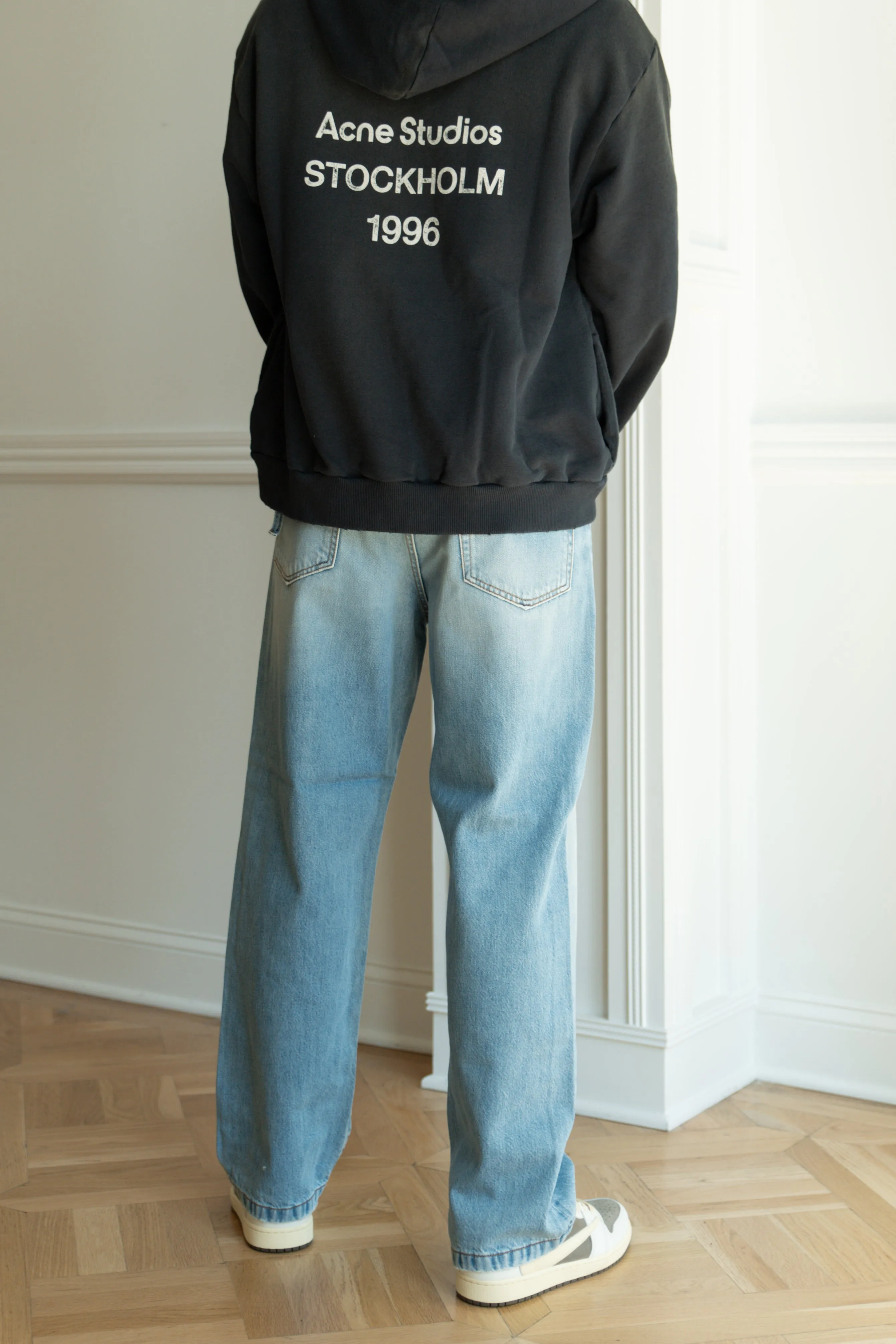 Loose Fit Jeans - 1991 TOJ