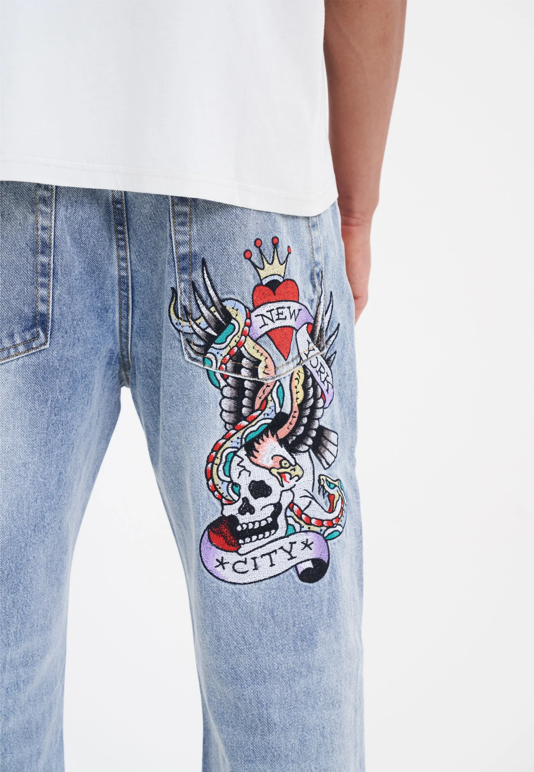 Mens Nyc-Skull Tattoo Graphic Denim Trousers Jeans - Bleach