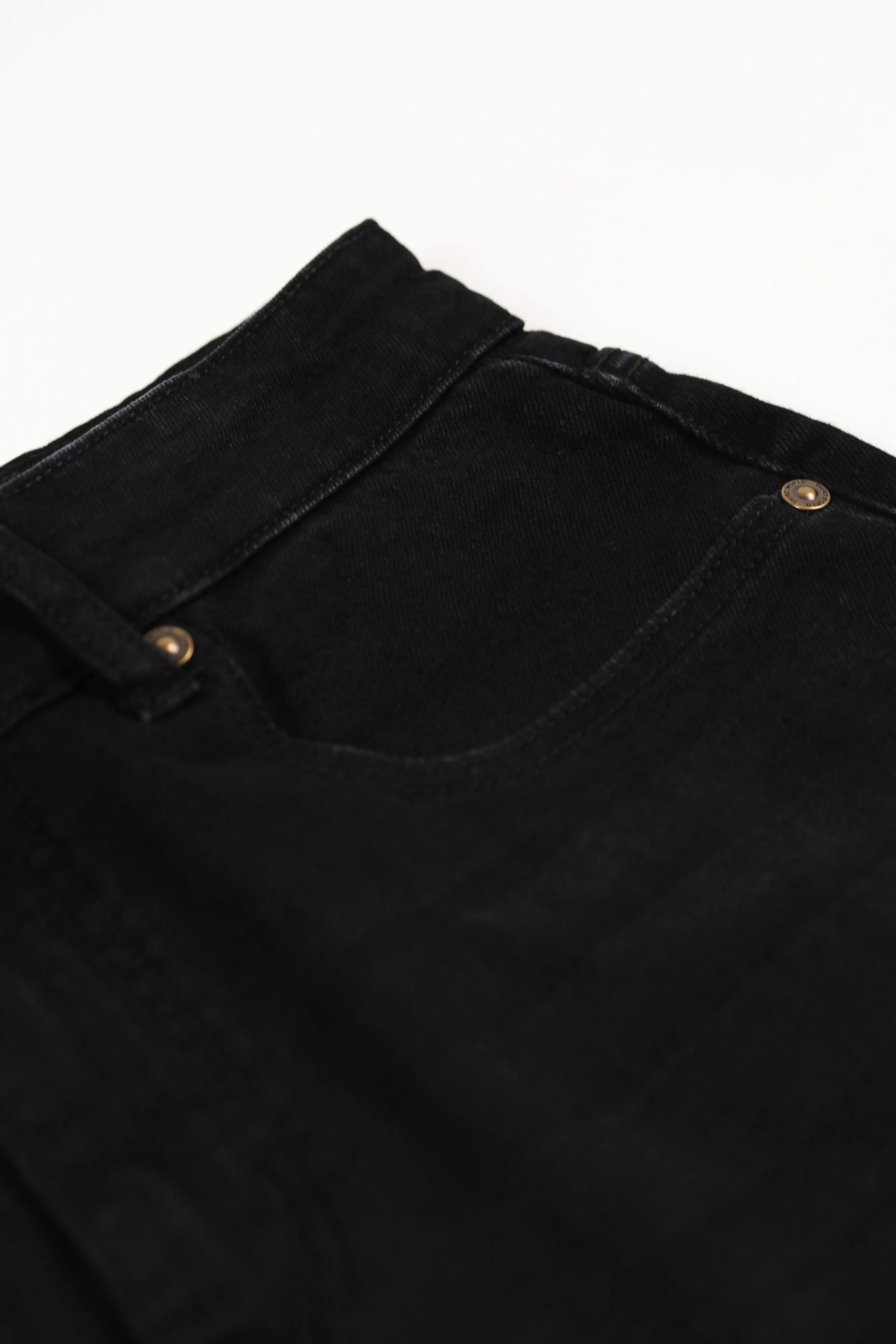 ThirdWorld® Slim Fit Jeans - Men's Vintage Black Denim - Stylish All-Day Wear - Sleek Fit - Vintage Black